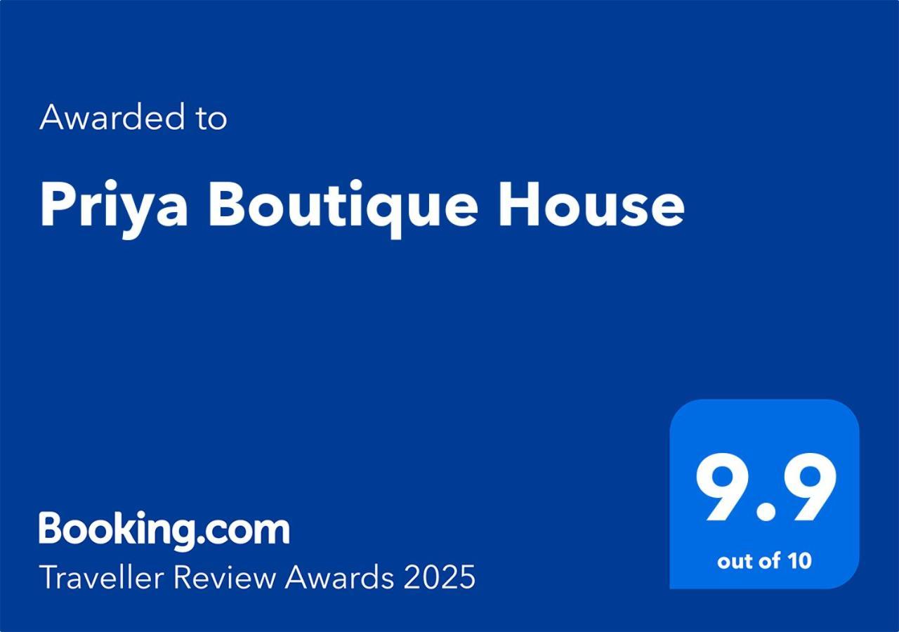 Priya Boutique House Bed & Breakfast Bangkok Bagian luar foto